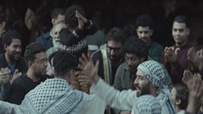 إياد نصار ومنة شلبي.. ثنائية الحب والأمل في قلب دمار 