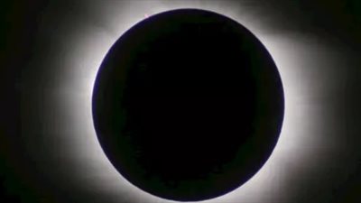 من إفريقيا إلى الأمريكتين.. دليلك لمشاهدة سلسلة الخسوفات القمرية الكلية في 2028 و2029