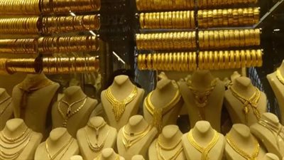بعد مكاسب فبراير القوية.. الذهب يستهل شهر مارس بانطلاقة صاروخية في الأسواق