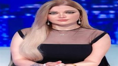 محطات في حياة ياسمين الخطيب: من الفن التشكيلي إلى غرف العمليات الجراحية