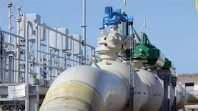 إغلاق المضائق يهدد الغاز المسال.. سيناريوهات مظلمة تنتظر الصناعات الأوروبية