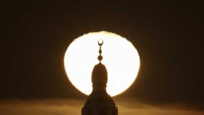 كم ساعة نصوم اليوم؟ خريطة زمنية لليوم 13 من شهر رمضان المبارك