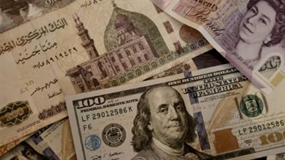 سعر الدولار في البنك الأهلي وبنك مصر: استقرار نسبي تحت مستوى الخمسين جنيهًا