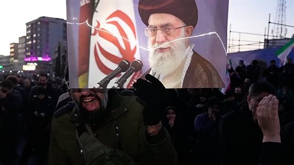 قصف مخبأ تحت الأرض.. كواليس جديدة حول عملية اغتيال خامنئي