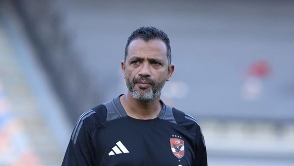 قمصان يتحدى قلبه.. مدرب المقاولون يحذر لاعبيه من (بركان) الأهلي في الجولة 21