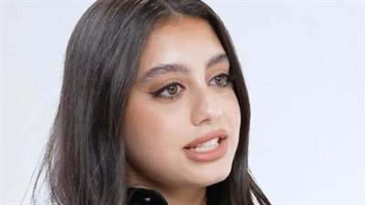  الفنانة ياسمينا العبد.. تحدي المرض وكواليس أغنية 