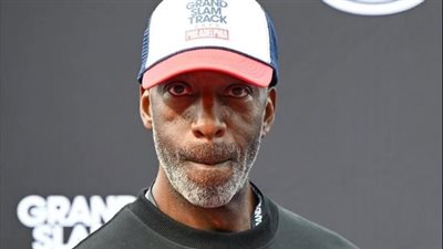 تحويلات مشبوهة بـ 500 ألف دولار تضع مايكل جونسون تحت طائلة القانون في أمريكا