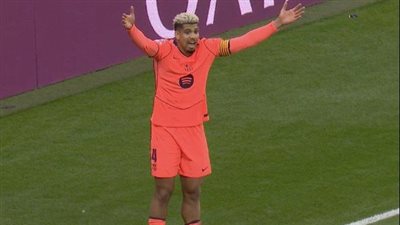 انفجار أراوخو.. مدافع برشلونة يفتح النار على الحكم بعد السقوط أمام نيوكاسل