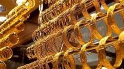 استقرار الذهب عيار 21 بعد هبوط مفاجئ.. هل يتجه المعدن الأصفر لاختبار 7500 جنيه؟