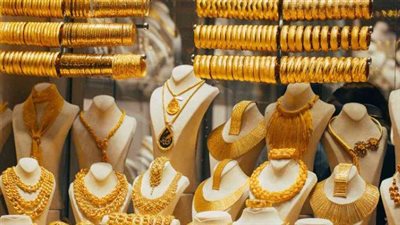 تحديث سعر الذهب عيار 21 اليوم.. استقرار حذر في محلات الصاغة بعد تراجع الـ 40 جنيهًا