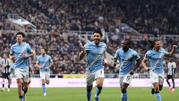 مانشستر سيتي يهزم أرسنال ويشعل صراع صدارة الدوري الإنجليزي