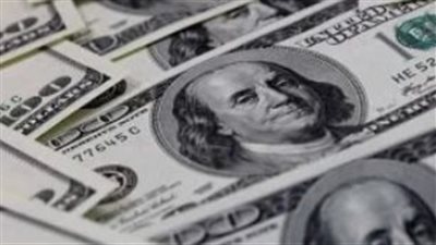 خبير مصرفي يكشف أسرار تحركات الدولار: وفرة في العملة الصعبة ولا عودة للسوق السوداء