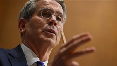  واشنطن تصدر ترخيصًا يسمح ببيع النفط الروسي لمدة شهر 