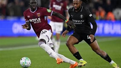 السيتي يفقد نقطتين ثمينتين في صراع لقب 