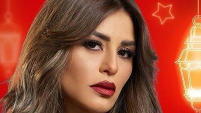 منة فضالي تدافع عن ياسمين عبد العزيز: 