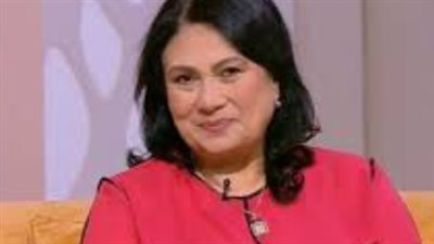 السيرة الذاتية للفنانة سلوى عثمان: نجمة أدوار الأم التي حفرت اسمها ببراعة في وجدان الجمهور