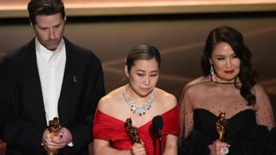 شون بن وإيمي ماديغان يحصدان جوائز التمثيل الثانوي في حفل الأوسكار 2026