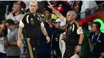 جمهور كروزيرو يستقبل جارديم بأوراق نقدية مزيفة