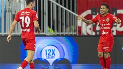 شباب الأهلي يقسو على دبا برباعية.. والجزيرة يتخطى خورفكان