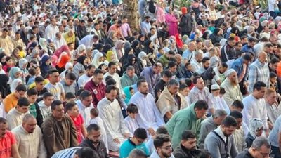 توقيت صلاة عيد الفطر 2026.. متى تبدأ التكبيرات في الساحات والمساجد المصرية؟