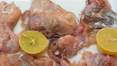 بدائل صحية ومصادر موثوقة.. كيف تختار الفسيخ والرنجة بعيدًا عن غش التجار؟