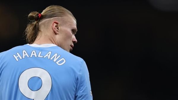 بتمويل سري ومفاوضات خلف الكواليس.. فونت يضع قدم هالاند الأولى في “كامب نو”