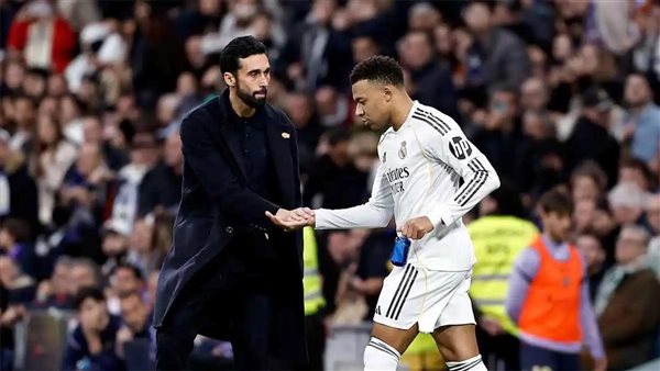 أربيلوا يعلن عودة مبابي أمام مانشستر سيتي ويوضح سبب خروج فينيسيوس