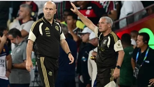 جمهور كروزيرو يستقبل جارديم بأوراق نقدية مزيفة