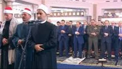العاصمة الجديدة تتزين.. تفاصيل أداء الرئيس السيسي صلاة عيد الفطر بمسجد الفتاح العليم