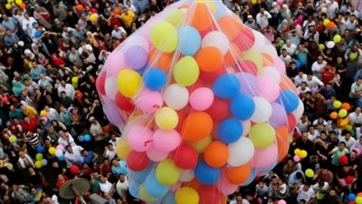 عيدكم مبارك يا رفاق العمر.. رسائل خاصة للأصدقاء بمناسبة عيد الفطر