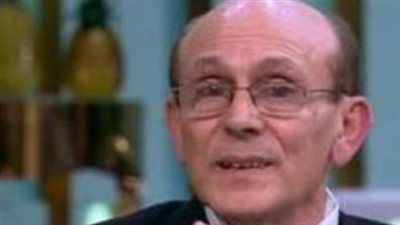 الفنان محمد صبحي.. النشأة والتكوين الأكاديمي لمبدع استثنائي