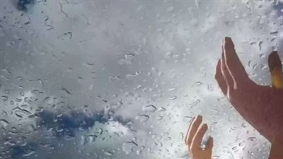 منخفض جوي يضرب السواحل الشمالية: نصائح الأرصاد وأدعية الرعد والبرق