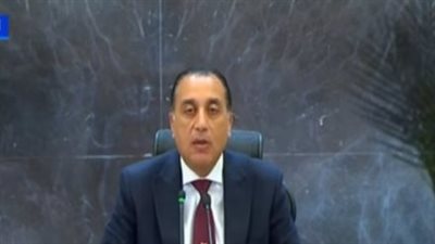 المركز الإعلامي لمجلس الوزراء ينفي حظر التجوال ويؤكد: الطرق العامة مفتوحة تمامًا