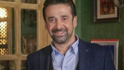 كريم عبد العزيز.. رحلة استثنائية من طفل 