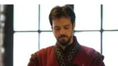 مرت يازجي أوغلي في دور السلطان أورهان.. كيف استقبل الجمهور النجم الجديد؟