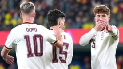 إسبانيا تكتسح صربيا بثلاثية 