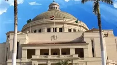 انضباط ببعد إنساني: كواليس توجيهات رئيس جامعة القاهرة لضبط سير العملية الامتحانية