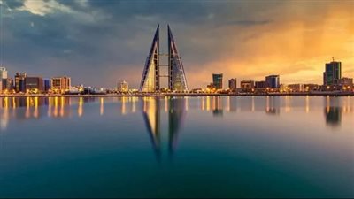 بعد استهداف المنشآت الحيوية.. البحرين تشل حركة الملاحة الليلية تأمينًا للحدود