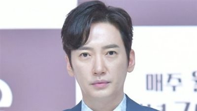 المحطات المأساوية في حياة لي سانغ بو.. من فقدان العائلة إلى الاكتئاب الحاد