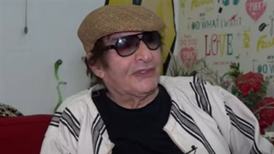 آخر أخبار محيي إسماعيل وصور حصرية من زيارة وفد النقابة بمقر إقامته