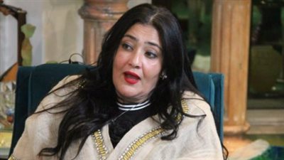 من جدة إلى متحف اللوفر.. رحلة الفنانة شاليمار شربتلي في غزو الفن العالمي