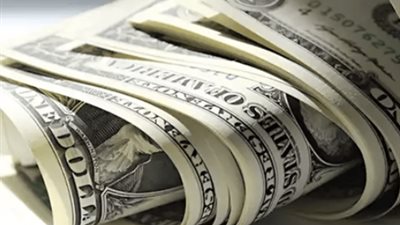 تأثير ارتفاع أسعار الطاقة على الجنيه: الدولار يثبت أقدامه فوق حاجز 54 جنيهًا