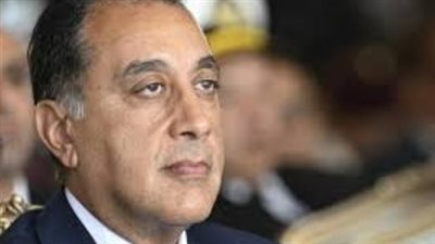 الحكومة تراجع مخزون السلع الإستراتيجية وتفتح الأسواق 24 ساعة في أسبوع العيد