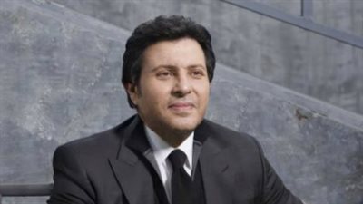 تطورات حالة هاني شاكر الصحية: حقيقة الشائعات وتفاصيل رحلة العلاج في باريس وموعد العودة للقاهرة