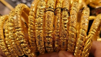 سوق الصاغة يحبس أنفاسه: عيار 21 يثبت عند 7230 جنيهًا رغم قفزة الأونصة العالمية