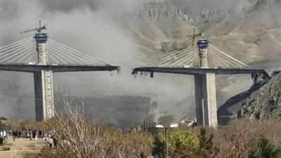  الجيش الأمريكي يهدد بمزيد من الهجمات بعد قصف جسر في طهران 