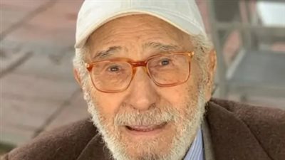 تاريخ حافل وصحة حرجة.. كيف استقبل الوسط الفني خبر نقل عبد الرحمن أبو زهرة للمستشفى؟