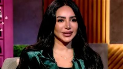 دروس في الرقي.. لماذا أصرت إنجي علاء على تبرئة يوسف الشريف من اتهامات 