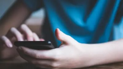 للمغتربين والمسافرين.. تعرف على شروط تقسيط رسوم أجهزة الهاتف المحمول في مصر