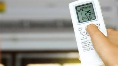 خبير طاقة يوضح: الضبط المثالي لدرجة حرارة التكييف لتحقيق أعلى كفاءة وأقل استهلاك